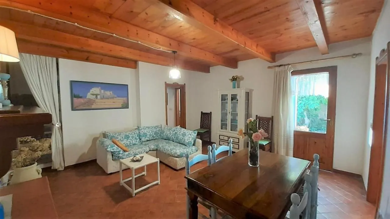 Casa Viola Villa SantʼAntìoco